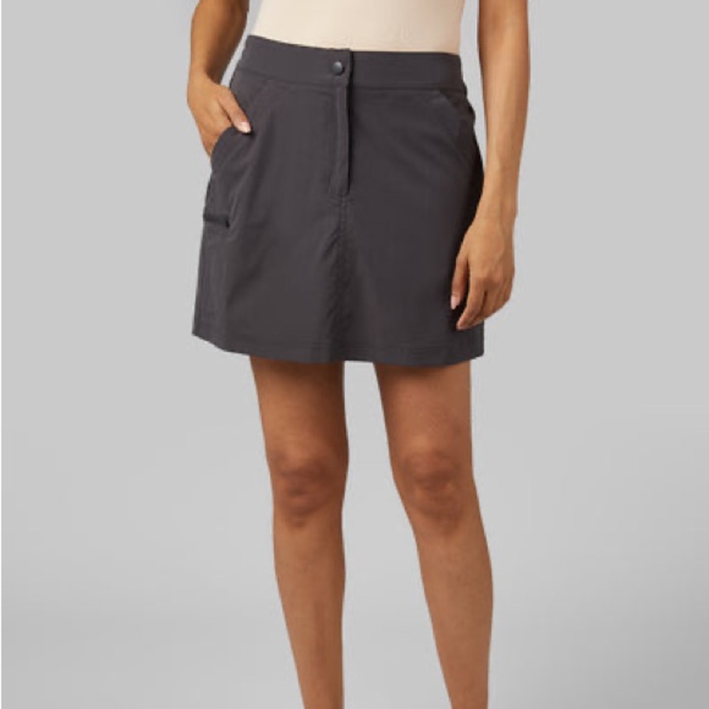 32 Degrees Classic Black Skort with Pockets